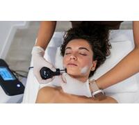 Advanced Facial Techniques: A Comprehensive Course