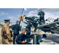 Airfix Luftwaffe Personnel Model (US IMPORT)