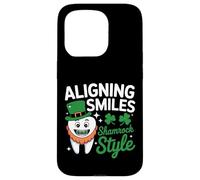 Aligning Smiles Shamrock Style - Dentist St Patricks Day Case for iPhone 15 Pro