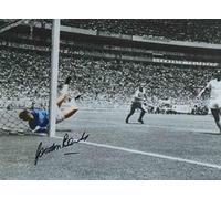 Allstarsignings Gordon Banks England signed 16x12 inch photo with COA and proof.