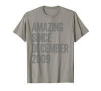 Amazing Since December 2009 Vintage 16th Birthday Christmas T-Shirt