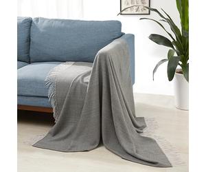 Amazon Basics Lightweight Recycled Polyester Sofa Throw Blanket, Bed Throw for Room Décor, 127 x 152 cm, Dark Grey and Light Grey Herringbone