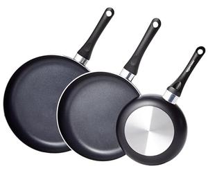Amazon Basics Non-Stick Frying Pan Set, 20 cm, 25 cm, and 30 cm, 3-Piece, Black