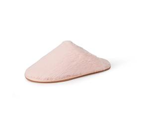 Amazon Essentials Women's Fuzzy Plush Slippers, Pink, 4.5 UK