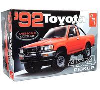 AMT Model Kit 1992 Toyota Hilux 4x4 Pickup 1:20 Plastic AMT1425/12 Clear White