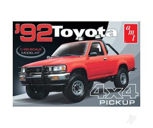 AMT 1:20 1992 Toyota Hilux 4x4 Pickup Plastic Model Car Kit