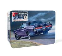 AMT 1401 1:25th 1970 Dodge Challenge R/T USPS Auto Art Stamp Series Tin Box