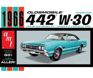AMT 1432 1:25th scale 1966 Oldsmobile 442 W30 Hardtop