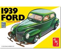 AMT 1939 Ford Sedan Street Rod Series 1:25 Scale Model Kit