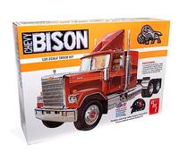 AMT Chevrolet Bison Conventional Tractor 1:25 Scale Model Kit