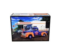 AMT Skill 2 Model Kit 1950 Chevrolet 3100 Pickup Truck \Union 76\