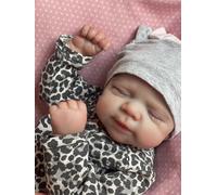 Anano 45cm Ultra-Realistic Lifelike Reborn Baby Doll Toddler Silicone Full Body Girl Soft & Poseable Washable & Collectible for Collectors and present Giving (LEOPARD)