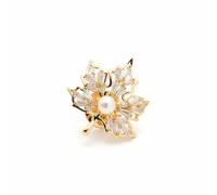 Angel Barocco Natural freshwater pearl Maple Leaf zircon