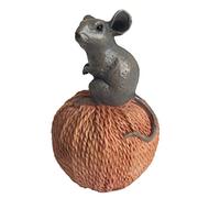 Animal Crackers Mouse (Mouse on Ball of String)