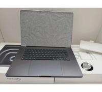 Apple MacBook PRO 16" INCH, 2TB, M5 MAX, 36GB/18C/32C, MGED4B/A, APPLE WARRANTY