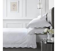 Appletree Scallop White Duvet Cover Set - Double Bedding Size (200 x 200cm) - 100% Cotton - 200 Thread Count - 2 Pillowcases - Frilly Ruffle Design - Soft White Bedding for Stylish Bedrooms