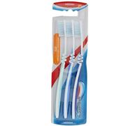 Aquafresh Flex Toothbrush, 3 in a Pack, Multi-coloured