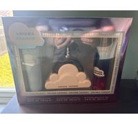 Ariana Grande Cloud 3 Piece Gift Set: Eau De Parfum 100ml - Body Souffle 100ml - Bath & Shower Gel 100ml | TJ Hughes