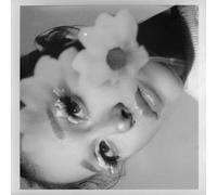 Ariana Grande - petal (Japan Deluxe Edition)