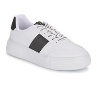 Armani Exchange Shoes (Trainers) XDX134 in White 5