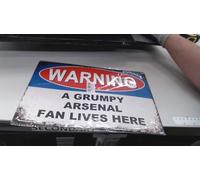 Arsenal Gifts for Men Boys - Large Funny Metal Signs Football Poster for Bar Home Man Cave, A GRUMPY ARSENNAL FAN LIVES HERE, 30 * 20 cm, Self-Adhesive No Nails & Tools Required