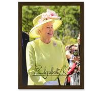 Artery8 The Queen In Yellow Elizabeth II Signature Photo Artwork Framed Wall Art Print A4