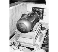 Artery8 USA Atomic Bomb Little Boy Before Hiroshima 1945 Premium Wall Art Canvas Print 18X24 Inch