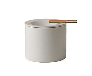 Ashtray with Lid Windproof Ashtray Coarse Pottery Large Capacity Simple Stylish (White)