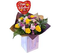 Astonishing Fresh Bouquet Yellow Roses Love Balloon