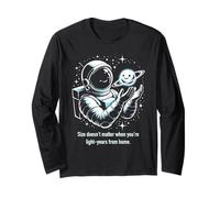 Astronaut's Tiny Dwarf Planet Friend Space Humor Vector Art Long Sleeve T-Shirt