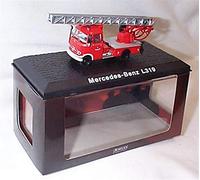 Atlas Editions Fire Truck Collection L319 red fire engine 1:72 scale diecast model