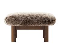 Audo Copenhagen - Brasilia Ottoman Dark Stained Oak, Sheepskin Sahara - Sahara