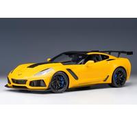 Autoart 71278 - 1/18 Chevrolet Corvette C7 ZR1 (Corvette Racing Yellow Tintcoat)