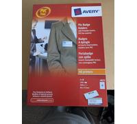 Avery 4821 Printable and Customisable Name Badges with Plastic Cases and Pins (70 x 45 mm Badges, Pack of 100) - White