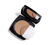 Avon Flawless Mattifying Pressed Compact Face Medium Tan, Formulated with Pearlescent Pigments to Brighten Complexion, 8g