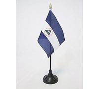 AZ FLAG - Nicaragua Table Flag 4'' x 6'' - Nicaraguan Mini Desk Flag 100% Polyester 15 x 10 cm - Office Mini Banner with 10'' Pole - Golden Spear