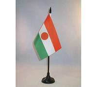 AZ FLAG - Niger Table Flag 4'' x 6'' - Nigerian Office Mini Banner 100% Polyester 15 x 10 cm - Mini Desk Flag with 10'' Pole and Black Plastic Base