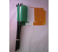 AZ FLAG - Set of 10 Ireland Hand Flag 4'' x 6'' with Plastic Stick - 10 Small Irish Flags 100% Polyester 15 x 10 cm with 10'' Black Plastic Flagpole
