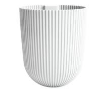 B2C Wall Mounted Flower Pot Planter Plastic Hanging Basket Grooved Texture White