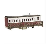 Bachmann 44-0150R Scenecraft Holiday Coach Red/White (Pre-Built)
