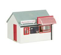 Bachmann 44-0152 Scenecraft Seaside Cafe (Pre-Built)