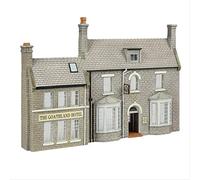 Bachmann 44-0210 Scenecraft Low Relief Goathland Hotel (Pre-Built)