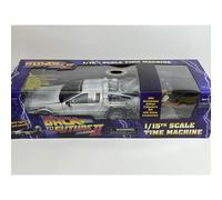 Back To The Future Part II And Accessories 1:15 Scale Diamond Select 18133
