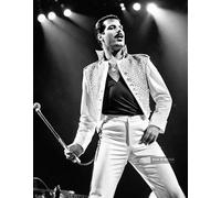 BACK TO VINTAGE Freddie Mercury Poster A4 Retro Wall Art Featuring Iconic Stage Pose of the Queen Frontman for Music Room Studio or Classic Rock Inspired Decor