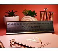 Badgemaster Custom Personalised Horizontal Feather Pattern Engraved Gold Aluminium White Office Home Desk Name Plaque Decorated Silver Front Plate Bespoke Modern Gift Teacher Graduate Executive