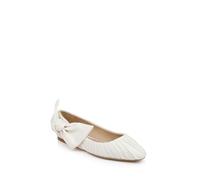 Badgley Mischka Women's Valyn Ballet Flat, Ivory, 7 UK