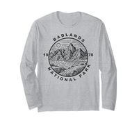 Badlands National Park, 1978 Souvenir Vintage Nature Graphic Long Sleeve T-Shirt