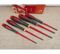 BAHCO BE-9882SL 5PCE 1000V SLIM ERGO SLOTTED & POZIDRIVE SCREWDRIVER SET