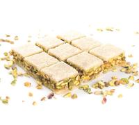 Baklava Box Balouriya Baklava - Authentic Middle Eastern Pastry | Flaky Layers with Nutty Filling and Sweet Syrup | Perfect for Gifting, Celebrations, and Indulgent Treats | 800g of Deliciousness!