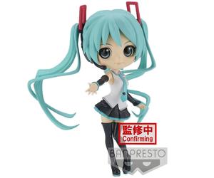Bandai Hatsune Miku V4x Style Qposket Figure